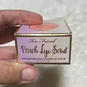 Too Faced Peach Lip Scrub